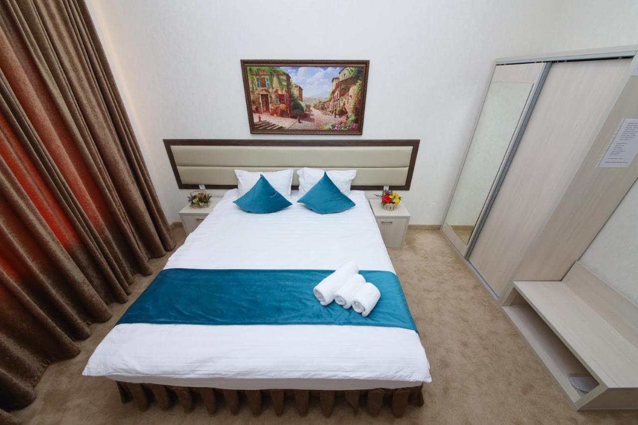Hotel Globus Ташкент Екстер'єр фото