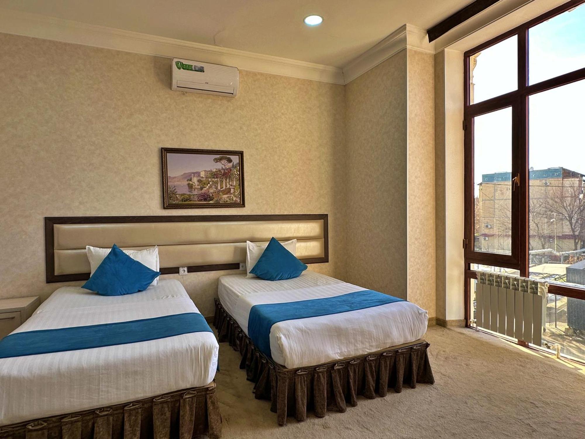 Hotel Globus Ташкент Екстер'єр фото